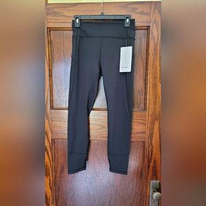 Lululemon Women's In Movement Tight Size 8 NWT